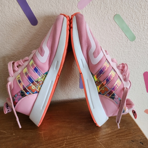 Adidas Multix Sneakers Size 6 - Picture 3 of 9